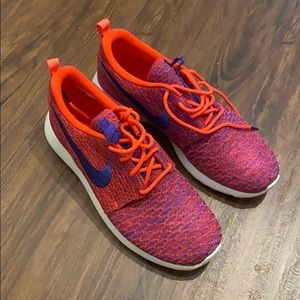 Nike Roshe Run Fly Knit Pink Purple Sneakers